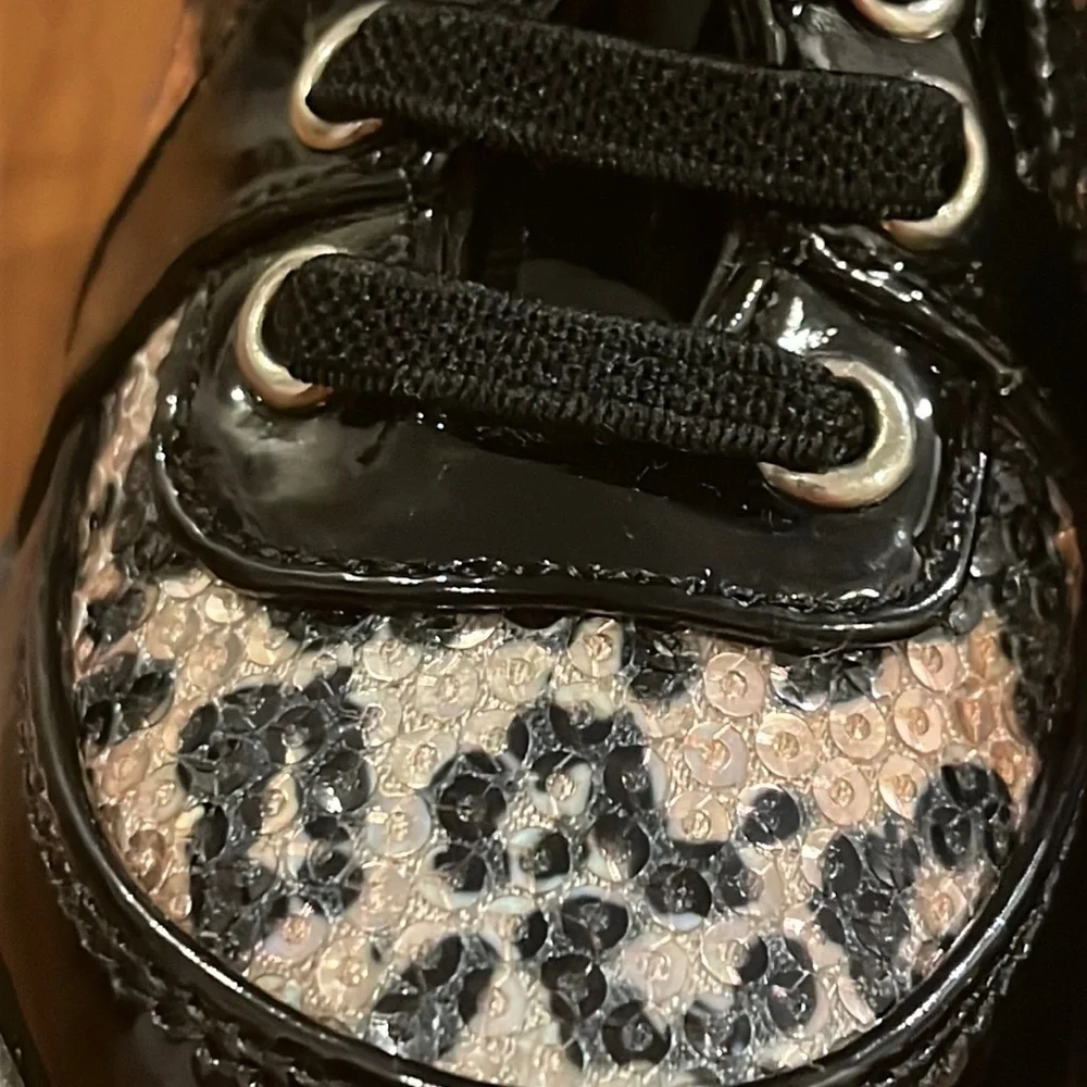 Michael Kors Baby Ivy Mist Baby Crib Booties Shoes new Infant black gold Girls 2